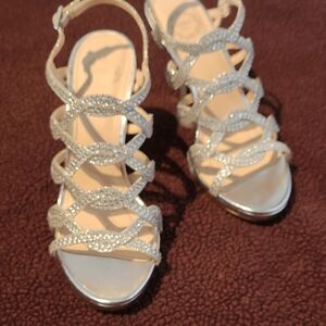 Silver Rhinestone Embellished Sandals for Special Occasions